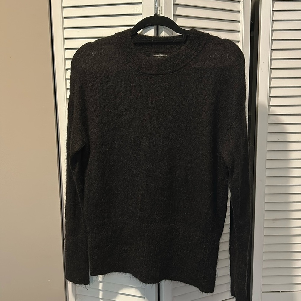 Banana Republic Black Crew Neck Sweater